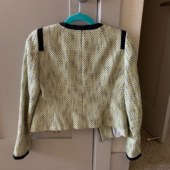 Box Fit Banana Republic Blazer - Picture 3 of 3